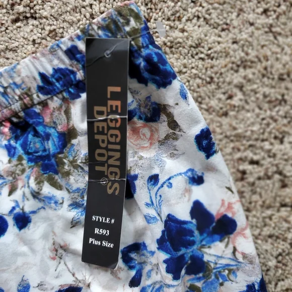 Buttery Soft Plus Size Leggings - Picture 2 of 2